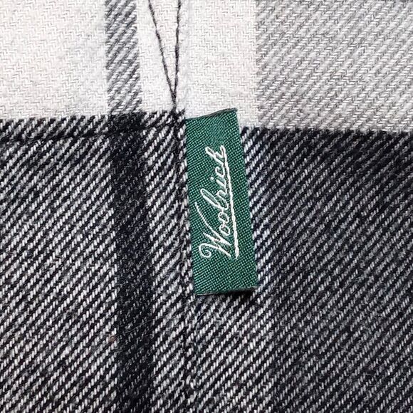 Woolrich Men's Black & Gray Plaid Flannel Button Shirt - Size 2XL - Picture 3 of 8